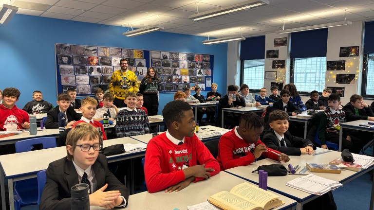 599469609_859665010146975_1557581673987828050_n