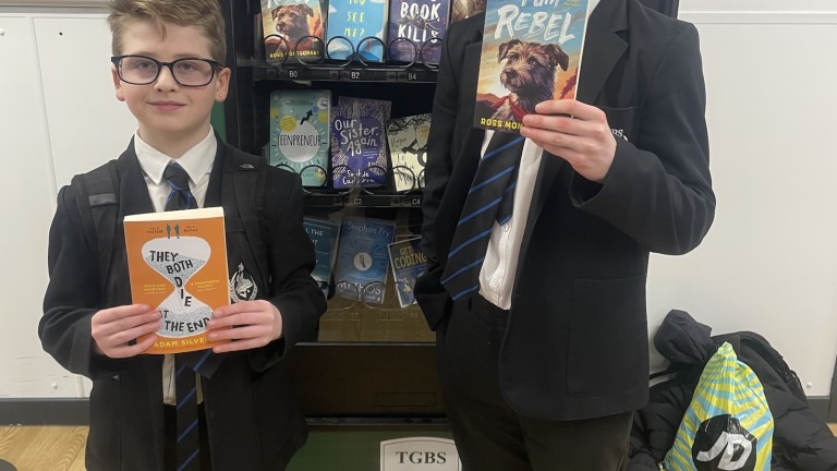 Oq4zieVN-8c9thRSBu_gfyXV7TgUGv-Oyg